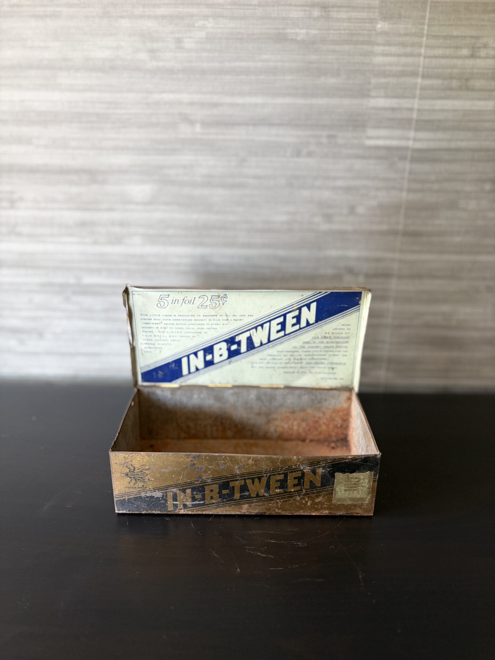 antique in b tween cigarritos tin kraus & co baltimore md 1914 hinged tobacco box antique in b tween cigarritos tin kraus & co baltimore md 1914 hinged tobacco box