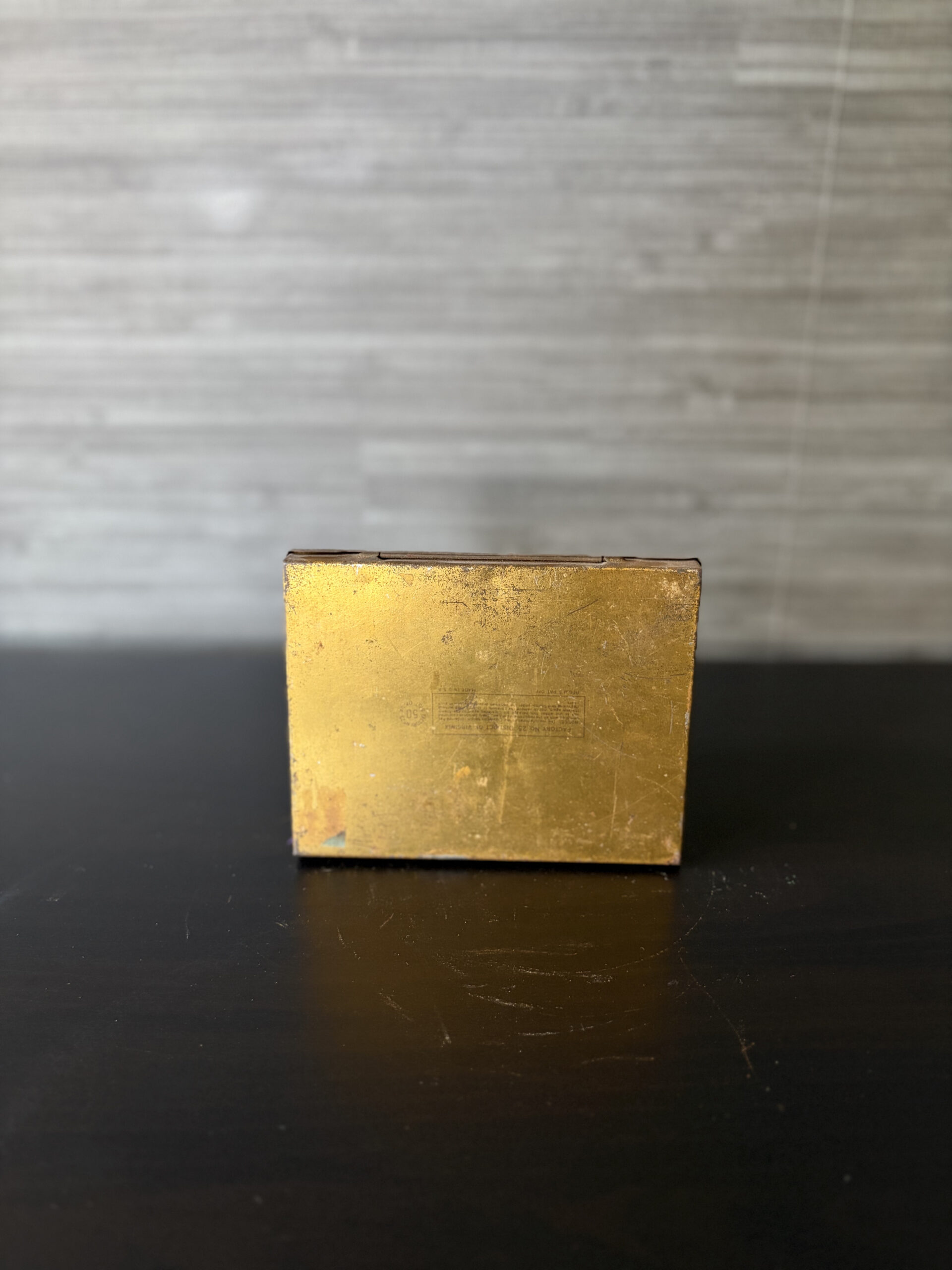 vintage chesterfield cigarette tin 1930s white gold crown tobacco box vintage chesterfield cigarette tin 1930s white gold crown tobacco box