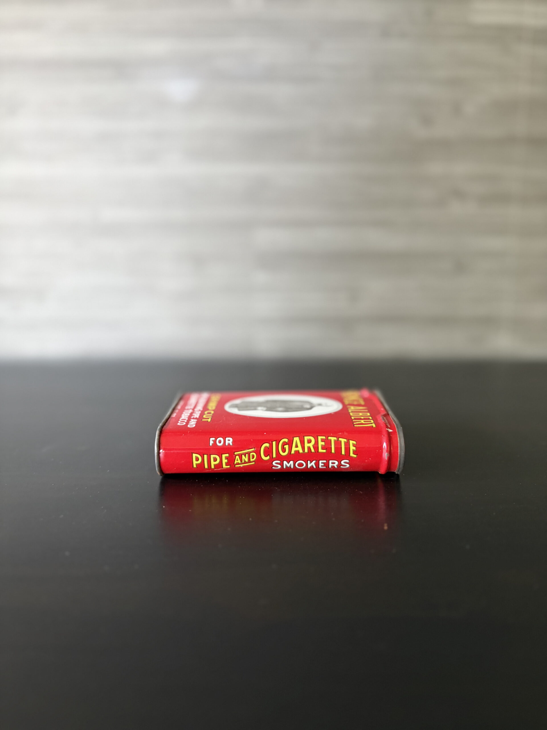 vintage prince albert crimp cut 1½ oz pocket tobacco tin old timer knives offer vintage prince albert crimp cut 1½ oz pocket tobacco tin old timer knives offer
