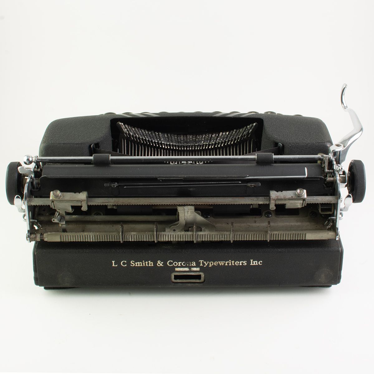 smith corona sterling black typewriter (1939) smith corona sterling black typewriter (1939)
