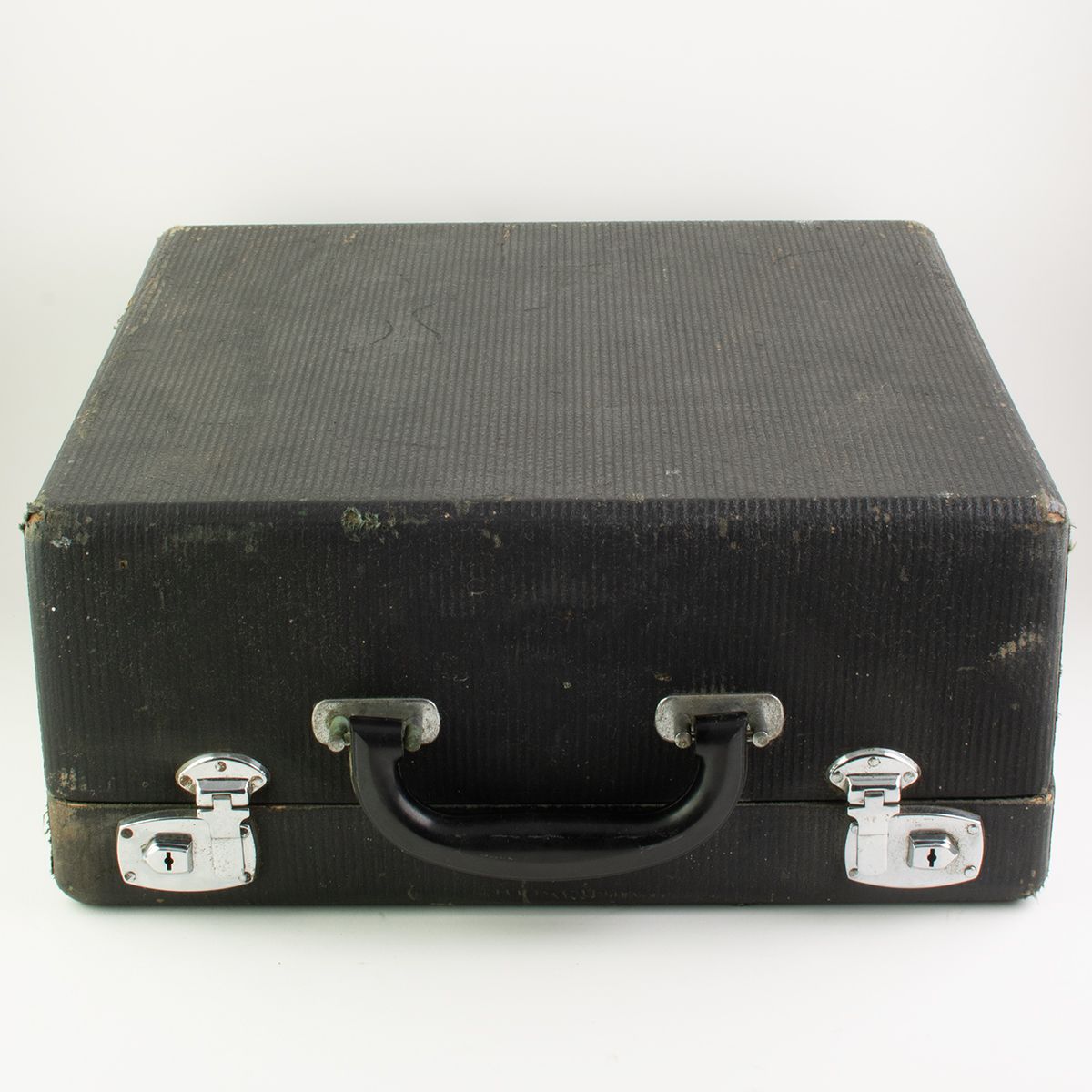 smith corona sterling black typewriter (1939) smith corona sterling black typewriter (1939)