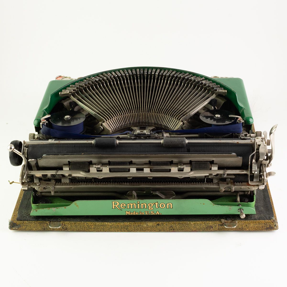 remington portable green typewriter (1931) remington portable green typewriter (1931)