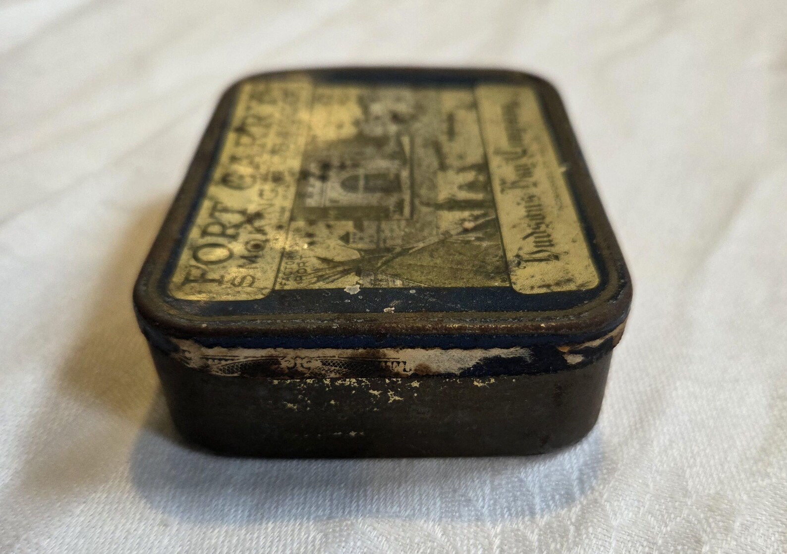 hudson's bay company — fort garry smoking tobacco tin hudson's bay company — fort garry smoking tobacco tin