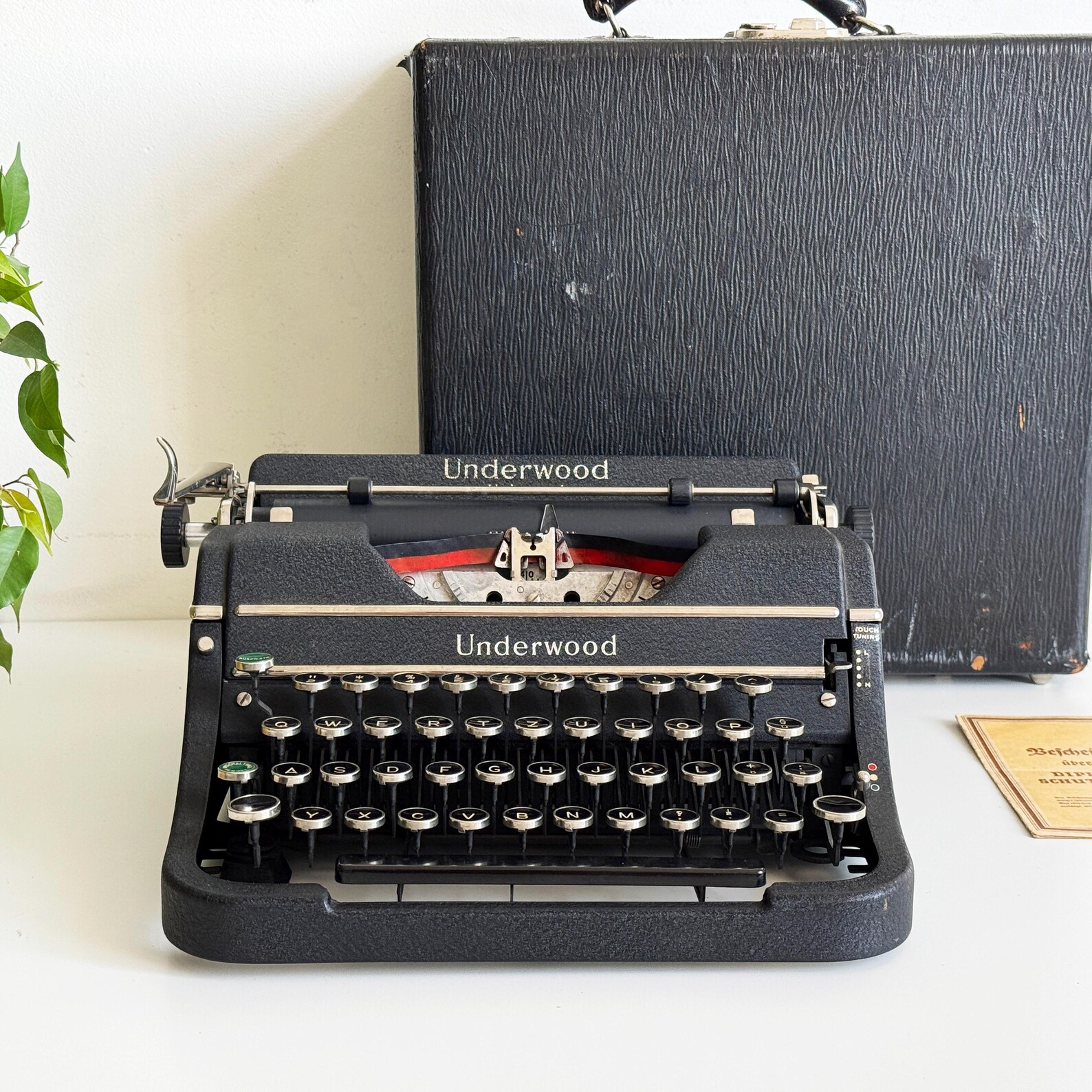 underwood universal pre war typewriter | original case | includes original 1941 family document | fully serviced underwood universal pre war typewriter | original case | includes original 1941 family document | fully serviced