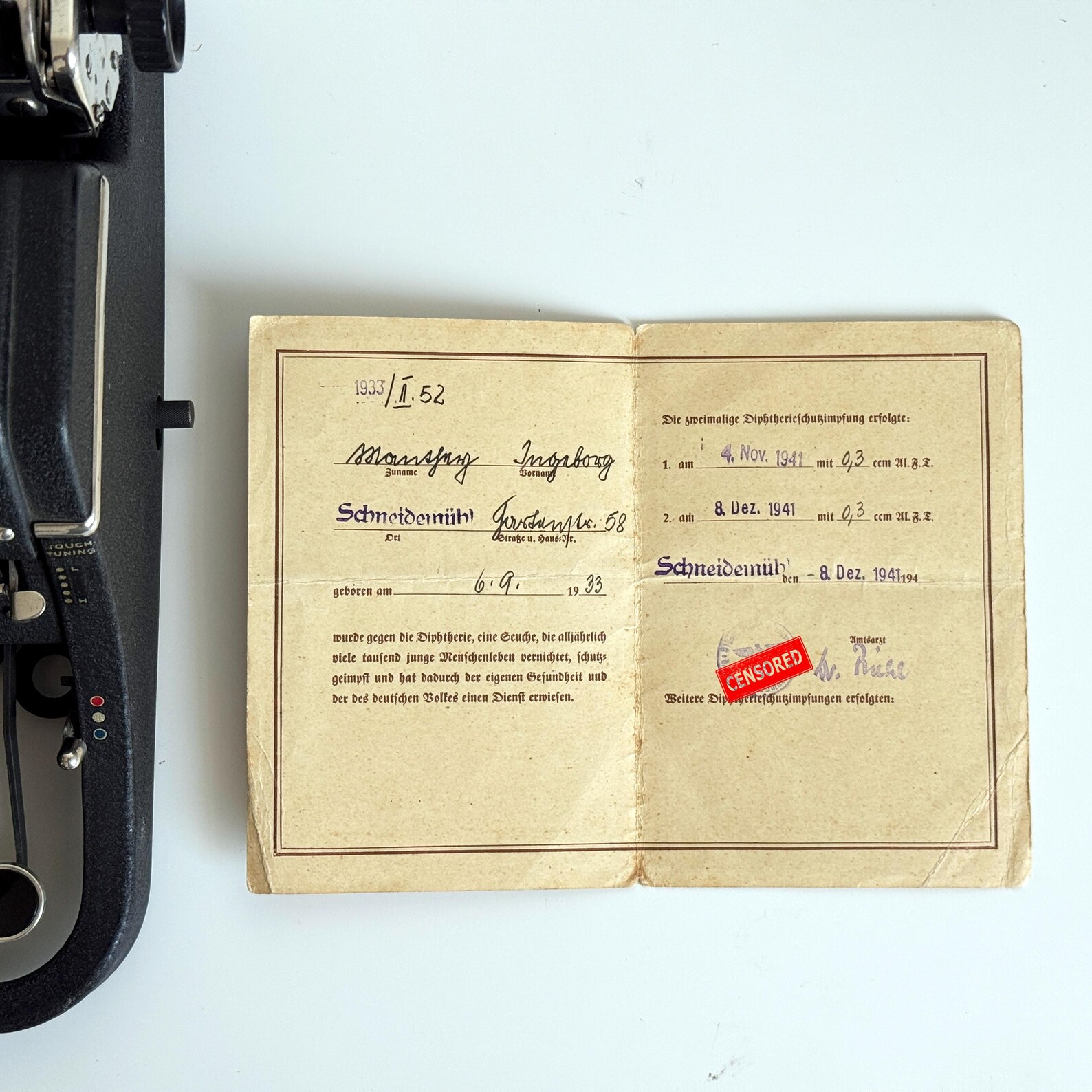 underwood universal pre war typewriter | original case | includes original 1941 family document | fully serviced underwood universal pre war typewriter | original case | includes original 1941 family document | fully serviced