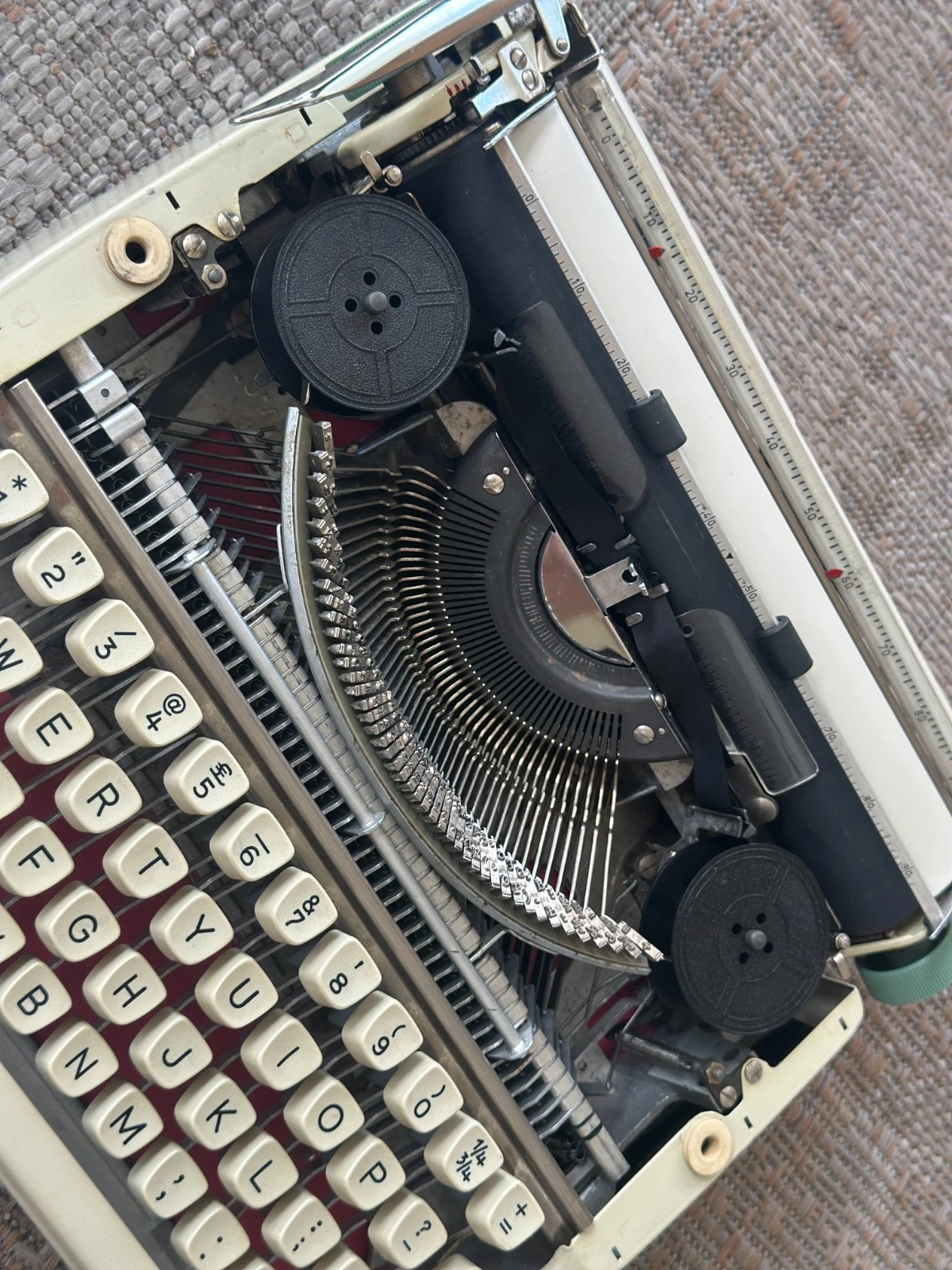 serviced olympia splendid 33 typewriter serviced olympia splendid 33 typewriter