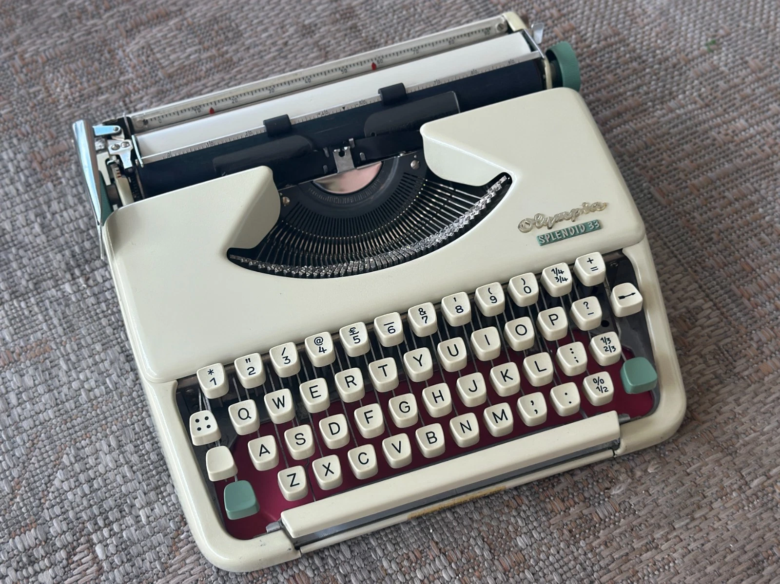 serviced olympia splendid 33 typewriter serviced olympia splendid 33 typewriter