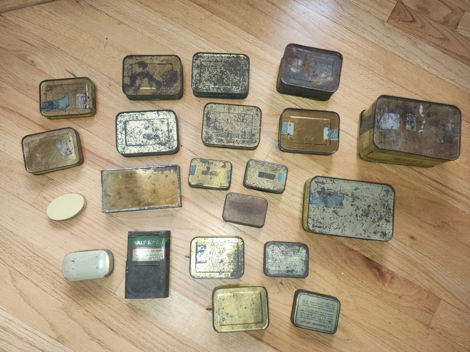 21 vintage empty tobacco tins varying condition, brands & sizes 21 vintage empty tobacco tins varying condition, brands & sizes