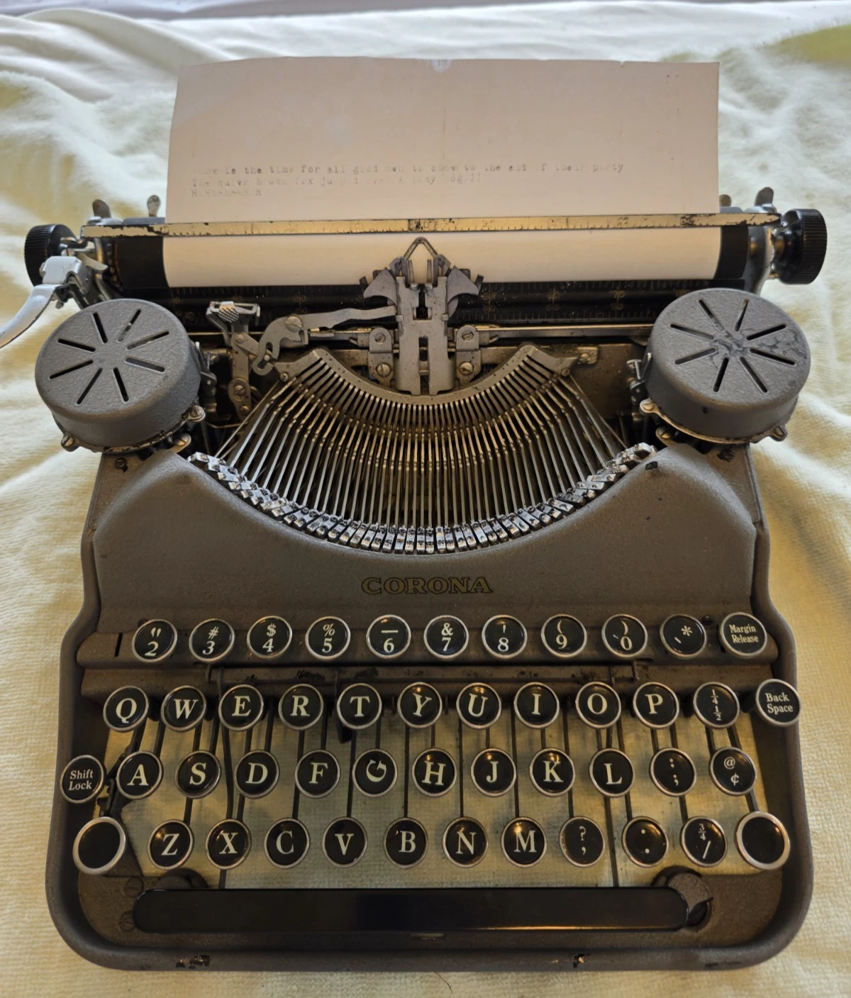 corona 4 gray portable typewriter, 1928, types like a charm. corona 4 gray portable typewriter, 1928, types like a charm.