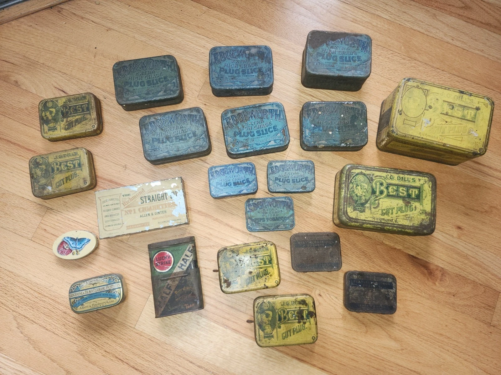 21 vintage empty tobacco tins varying condition, brands & sizes 21 vintage empty tobacco tins varying condition, brands & sizes