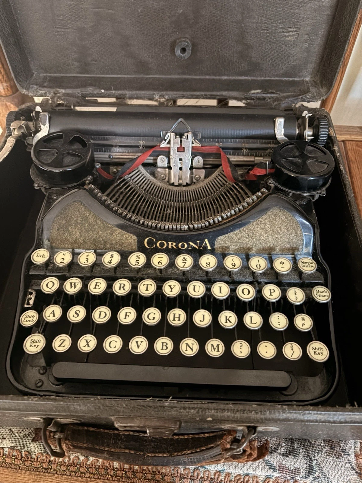 corona 4 portable typewriter from the 1920’s corona 4 portable typewriter from the 1920’s