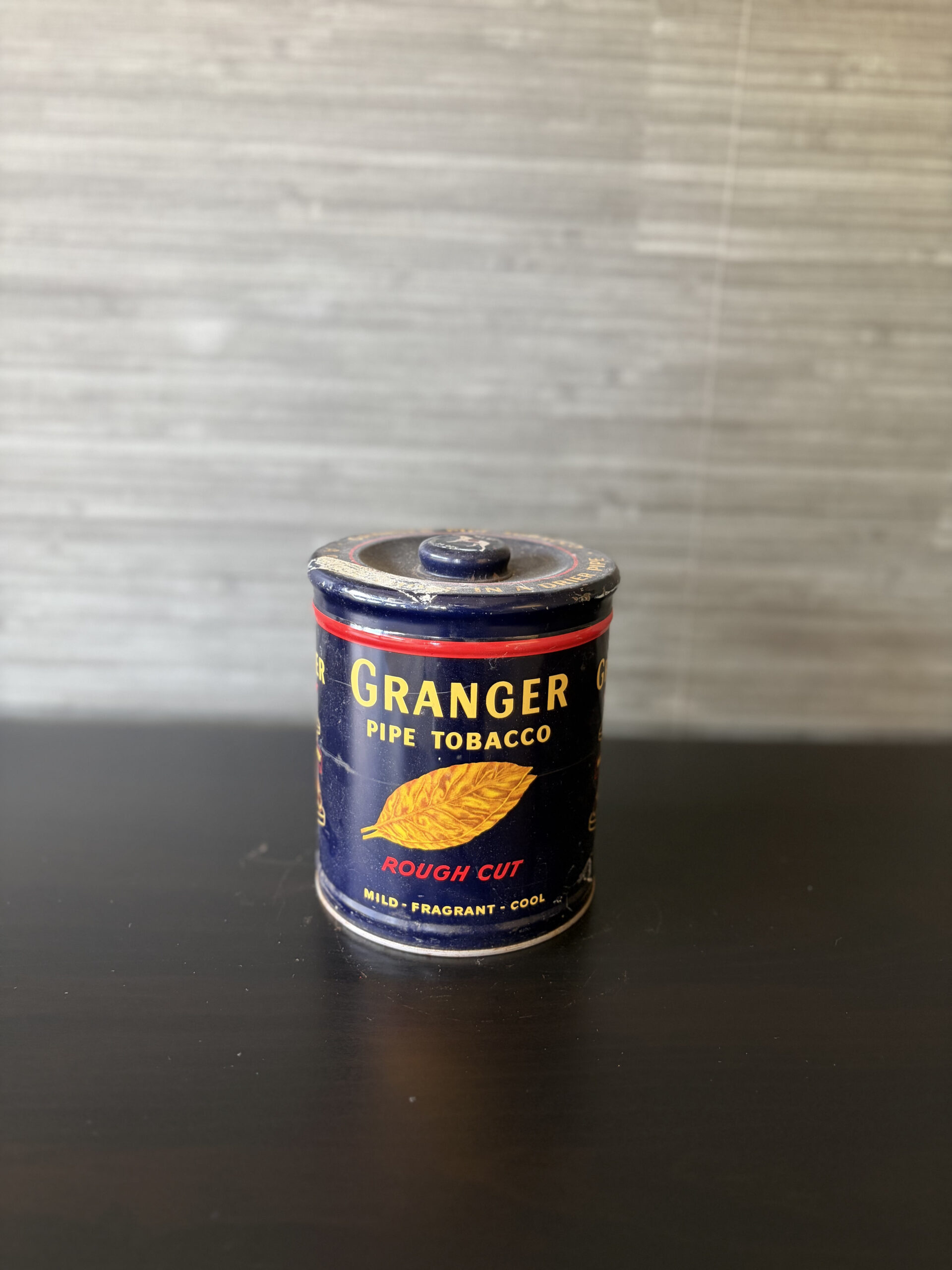 vintage granger rough cut pipe tobacco tin leaf design knob lid canister liggett & myers vintage granger rough cut pipe tobacco tin leaf design knob lid canister liggett & myers